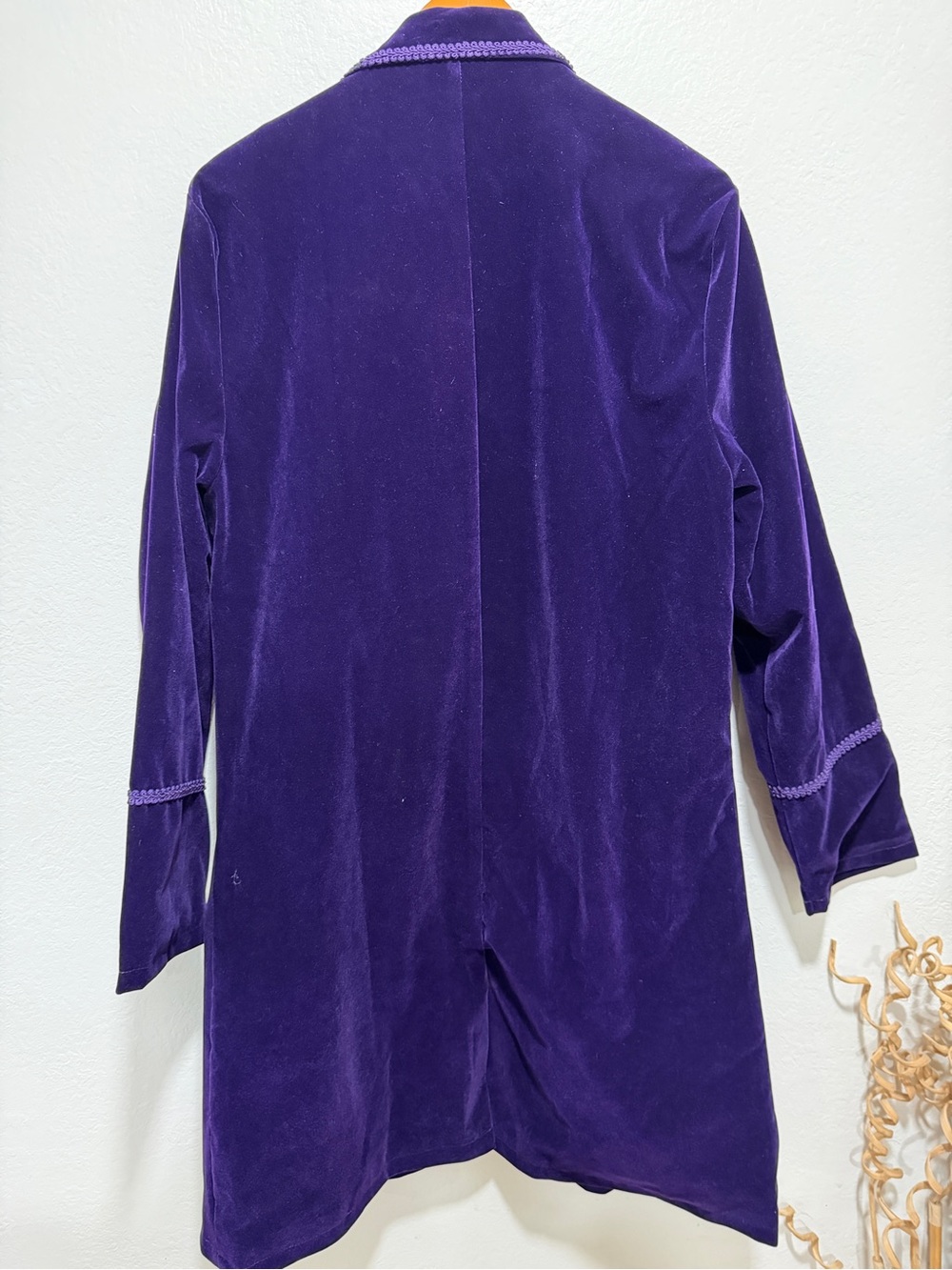 Willy Wonka Adult Costume Men's Purple Velvet Blazer Jacket - Luxe Evening Coat - Picture 12 of 16